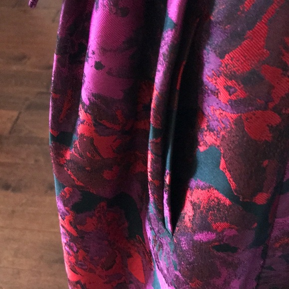 TAHARI BLACK/MAGENTA/RED BOW FRONT DRESS 6 - Picture 7 of 8